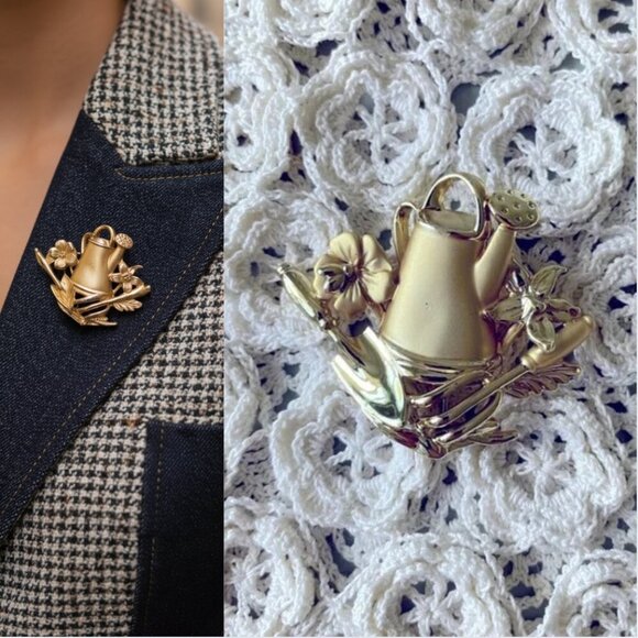 Vintage Gold Tone AJC Gardening Flower Brooch - Picture 1 of 10